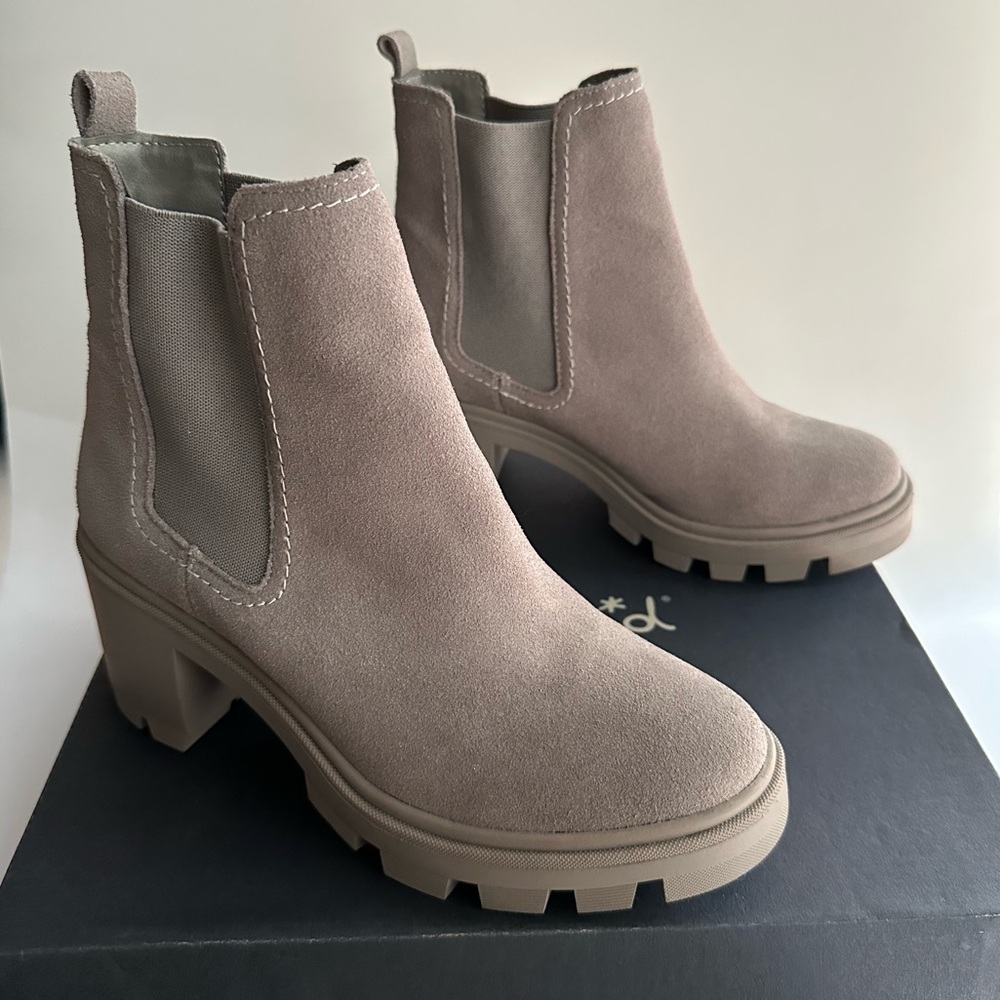 NWT SPLENDID Sz 7.5 Melisa Grey Leather Suede Chunky Lug Sole Block Heel Booties